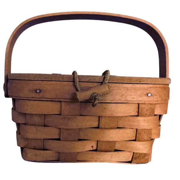 Vintage 1991 Longaberger Basket with Lid & Handle – Signed - Picture 4 of 12